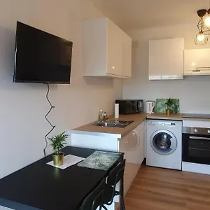 https://charmant-t2-avec-grande-terrasse-quartier-jardin-massey.midi-pyreneeshotels.com